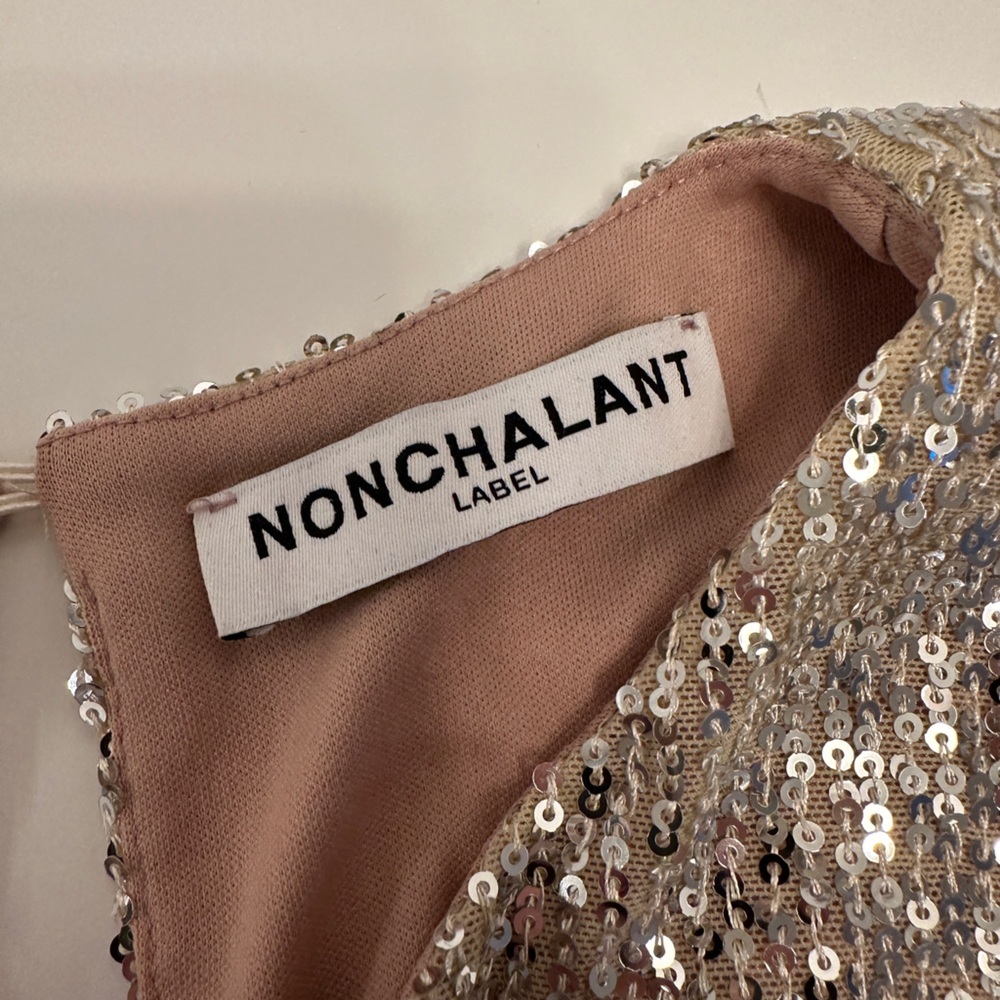 NONCHALANT LABEL, Asymmetrical Sequin Top Size M - Picture 10 of 14